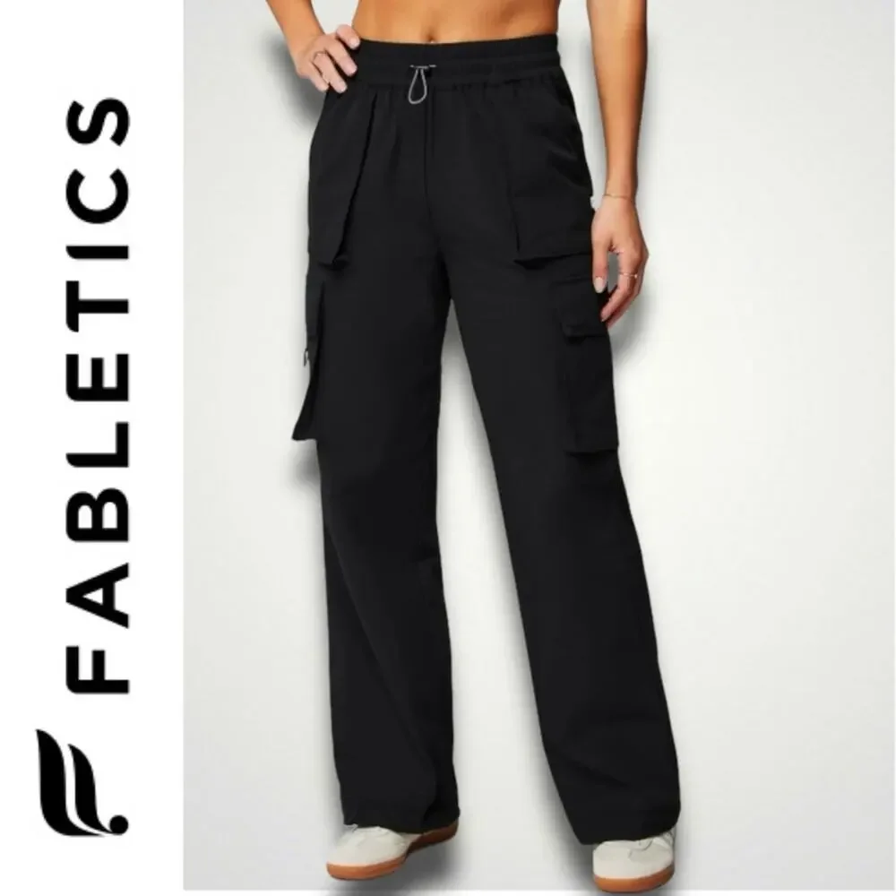Fabletics NWT Heights Cargo Pant Utility Black Drop in Active Edit - Picture 2 of 9